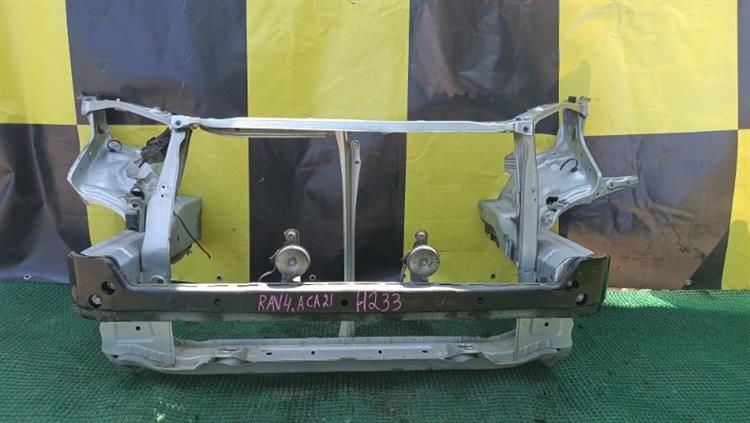 Рамка радиатора Тойота РАВ 4 в Феодосии 103307