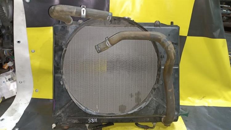 Радиатор основной Мицубиси Паджеро в Феодосии 105204
