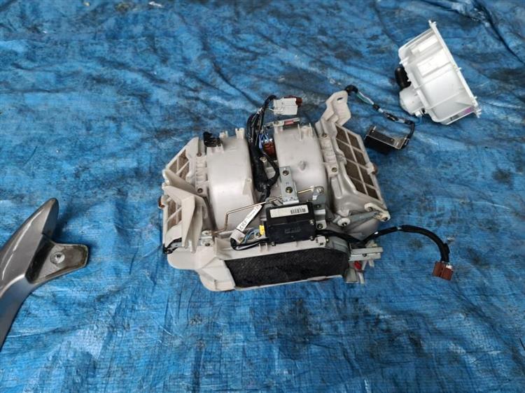 Мотор печки Хонда Легенд в Феодосии 206136
