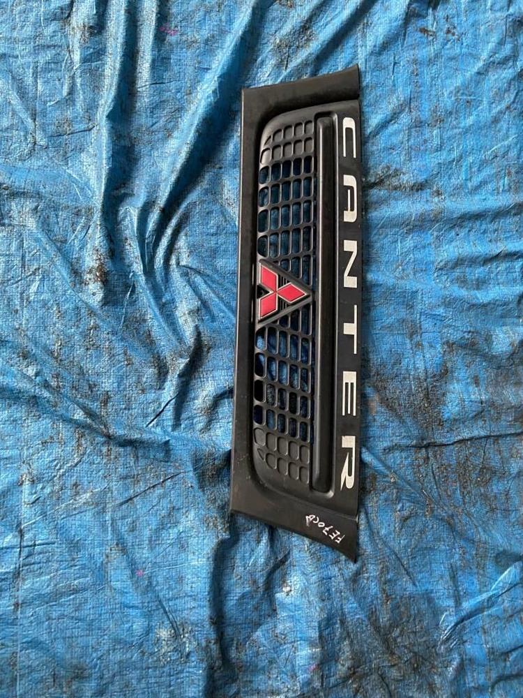 Решетка радиатора Мицубиси Кантер в Феодосии 209116