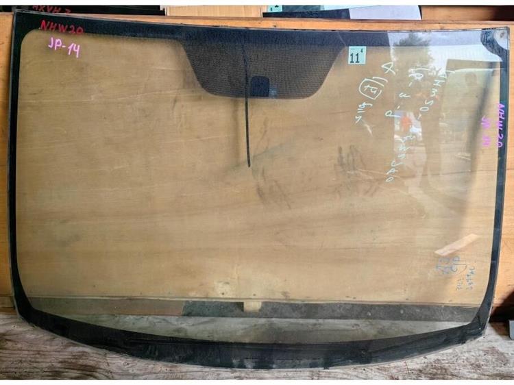 Лобовое стекло Тойота Приус в Феодосии 249558