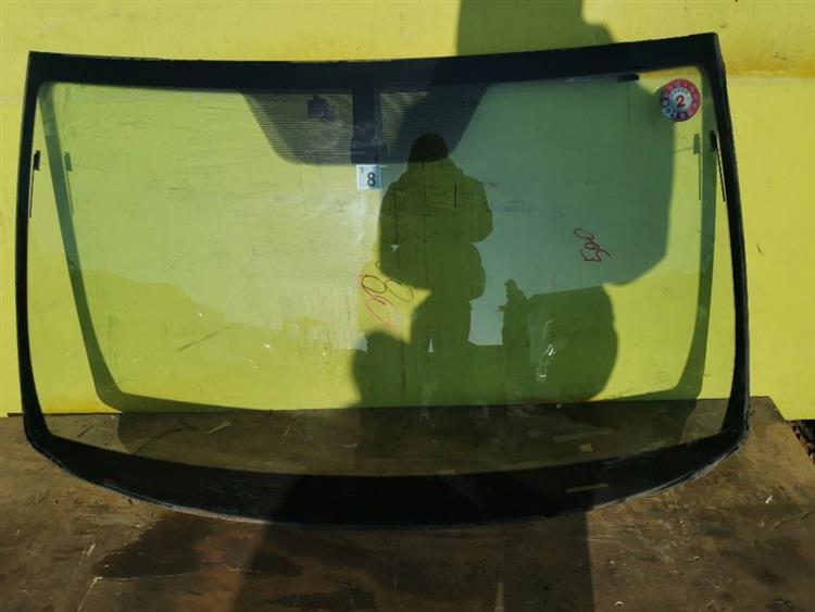 Лобовое стекло Тойота РАВ 4 в Феодосии 37216