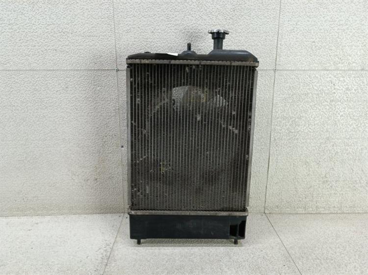 Радиатор основной Мицубиси ЕК в Феодосии 450841