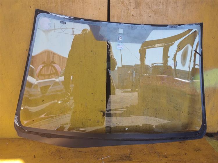 Лобовое стекло Тойота Аллион в Феодосии 47998