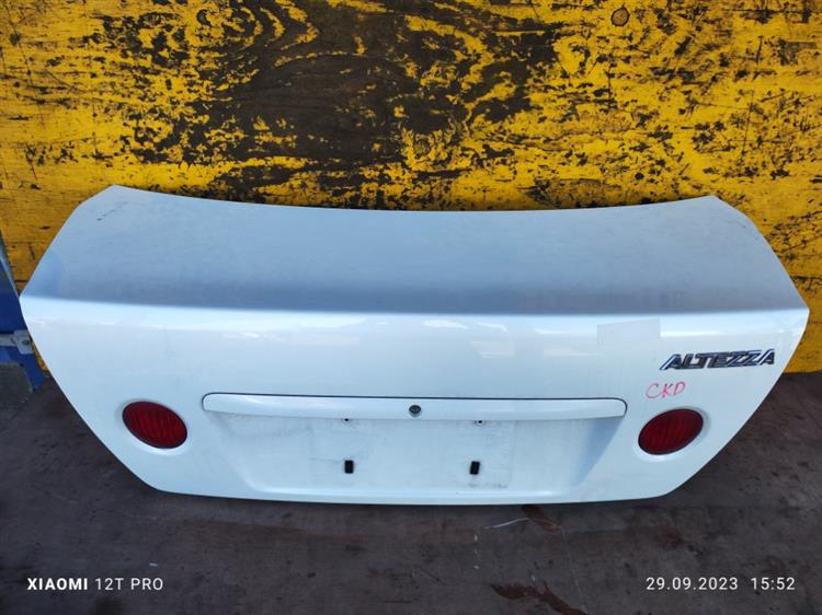 Крышка багажника Тойота Алтеза в Феодосии 651581