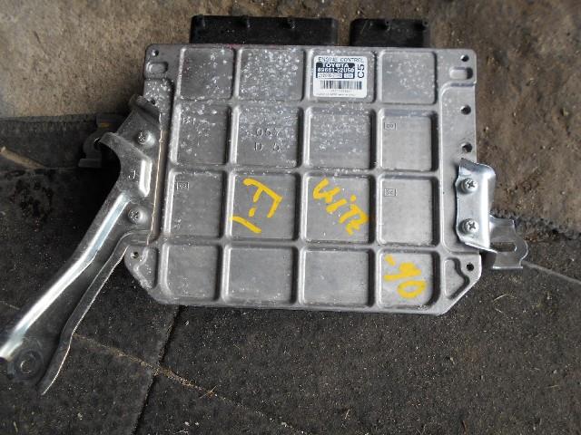 Блок управления ДВС Тойота Витц в Феодосии 695662