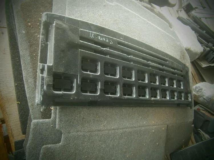 Полка багажника Тойота Сиента в Феодосии 77566