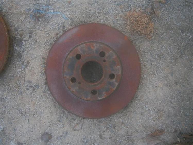 Тормозной диск Тойота Приус в Феодосии 81565